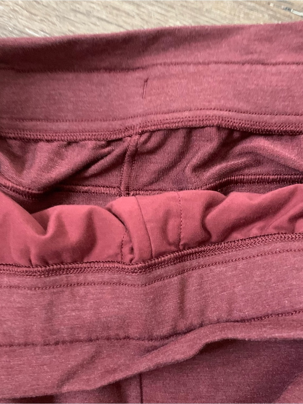 Lululemon womens maroon inner glow high rise shorts 14 - Picture 6 of 8